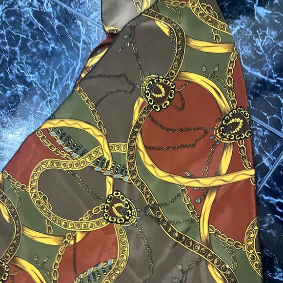 Hermes designer brand square neck wrap shawl silk scarf full wrap made in Italy - Picture 6 of 16